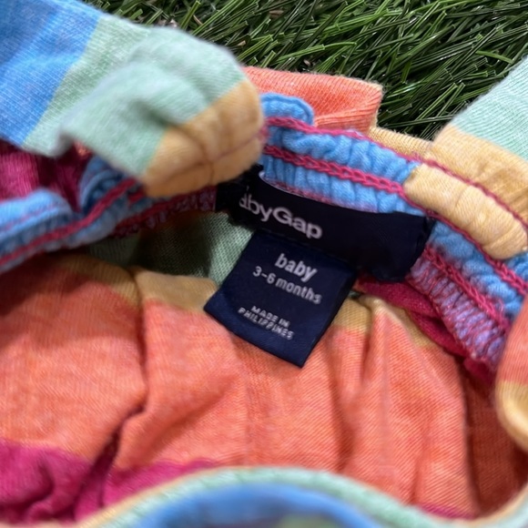 Baby Gap Rainbow Striped Sundress - Picture 3 of 3